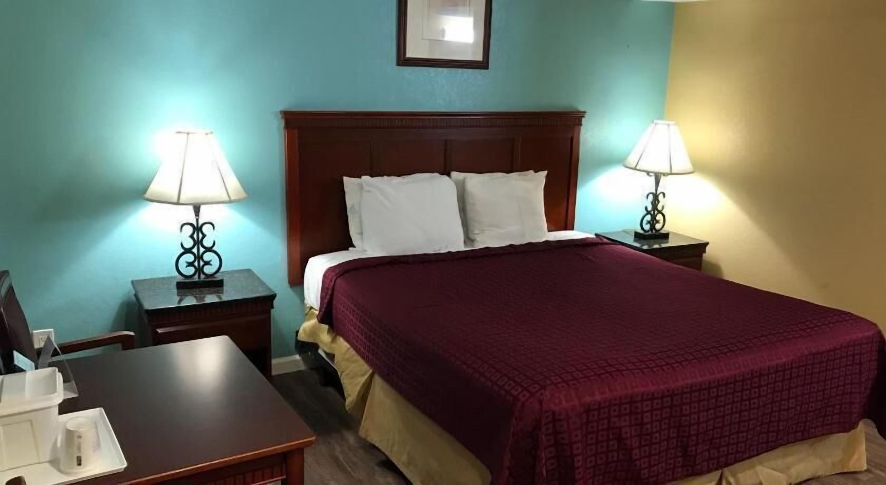 1 bedroom, hypo-allergenic bedding, desk, iron/ironing board