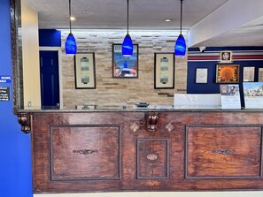 Concierge desk