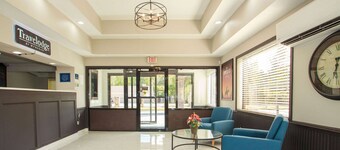 Travelodge by Wyndham Macon West