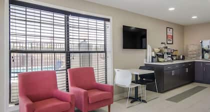 Econo Lodge Waco North I-35