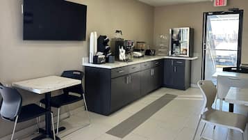 Inbegriffenes kontinentales FrĂŒhstĂŒck