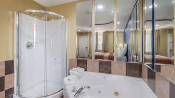 Premium kamer, 1 kingsize bed, roken | 1 slaapkamer, een bureau, een strijkplank/strijkijzer, gratis wifi