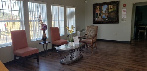 Express Inn & Suites San Antonio Near Sea World Medical Center