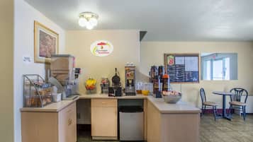 Free daily continental breakfast