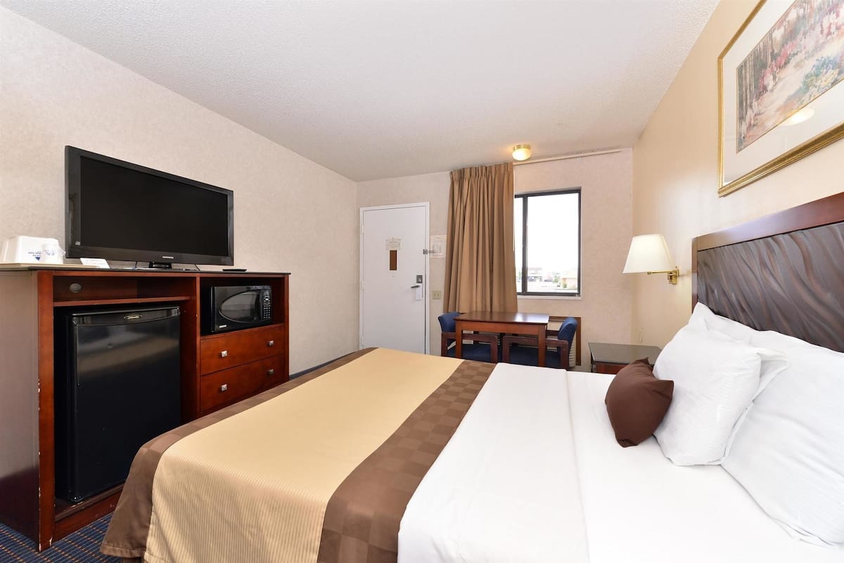 WiFi (free), alarm clocks, bed sheets