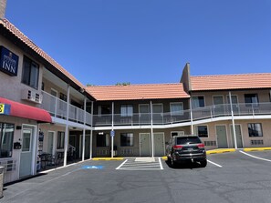 Exterior - Americas Best Value Inn Page (Page)
