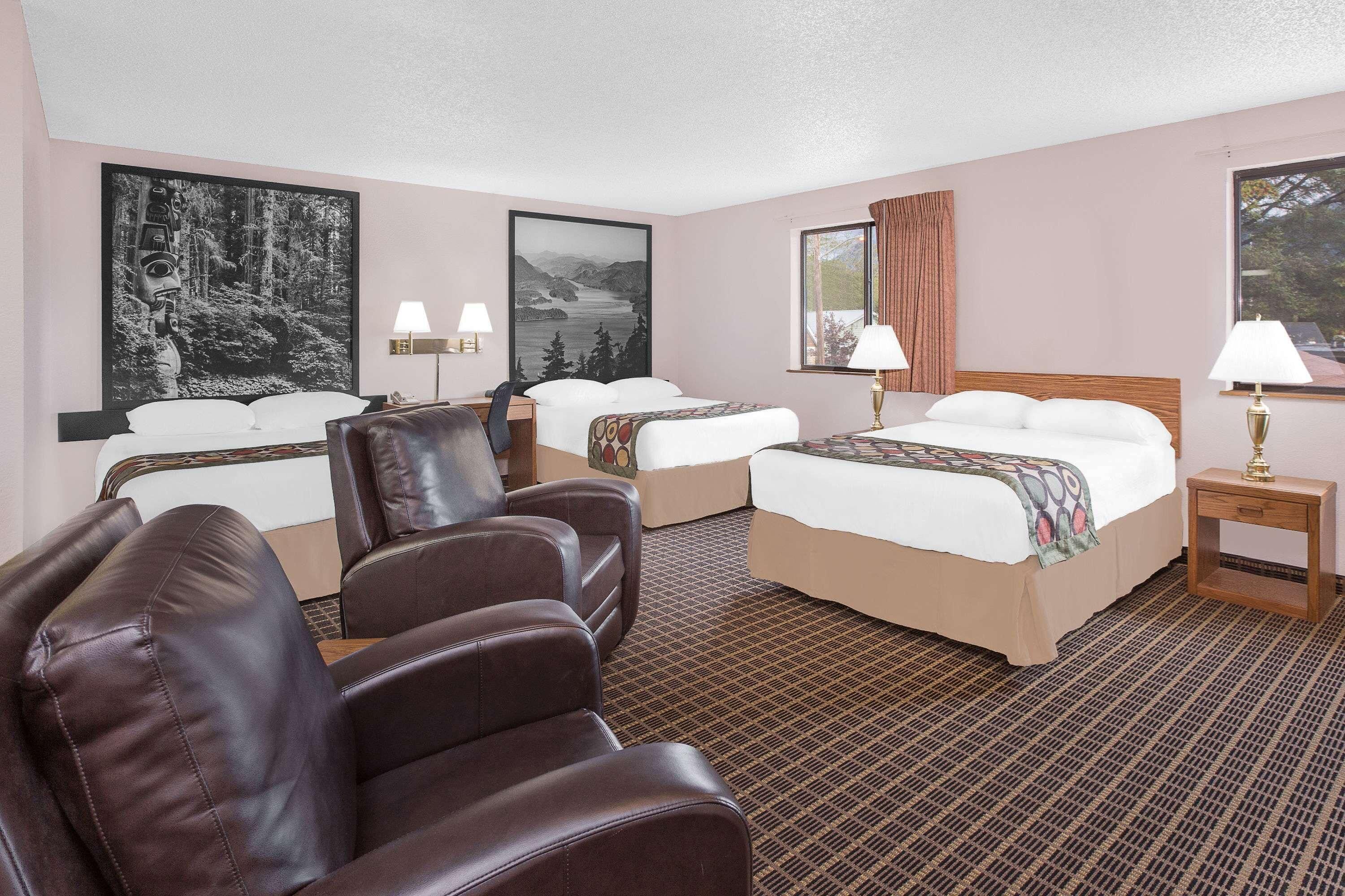 Free cots/infant beds, free WiFi, bed sheets