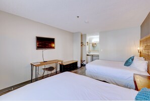 Room - Infusion Beach Club (Palm Springs)