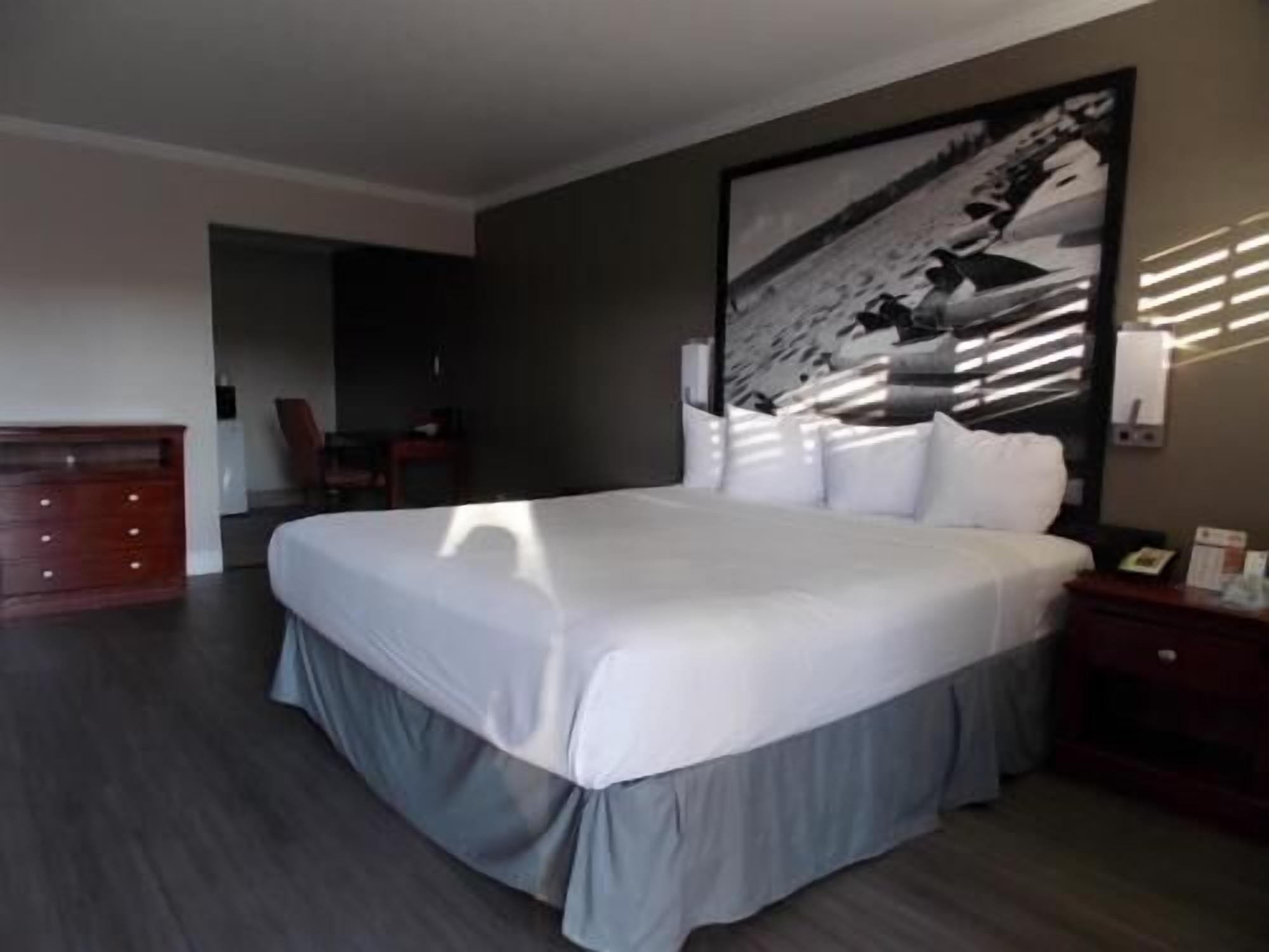 Desk, iron/ironing board, cribs/infant beds, rollaway beds