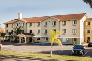 Exterior - Super 8 by Wyndham Vacaville (Vacaville)