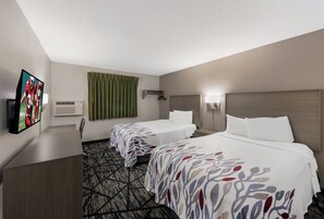 豪華客房, 2 張標準雙人床, 非吸煙房 | 書桌、遮光窗簾/窗簾、免費 Wi-Fi、床單