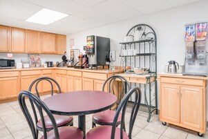 Desayuno continental incluido todos los días 