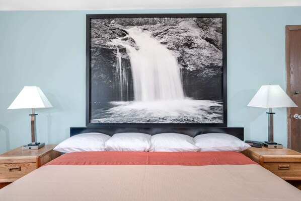 Bureau, Wi-Fi gratuit, draps fournis