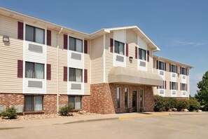 Exterior - Travelodge by Wyndham Jefferson City (Jefferson City)