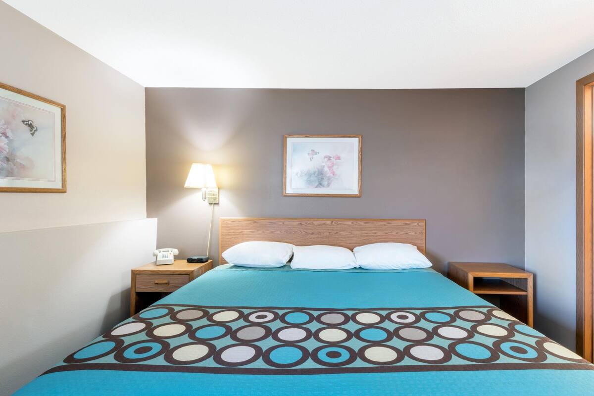 Desk, blackout curtains, free cots/infant beds, rollaway beds