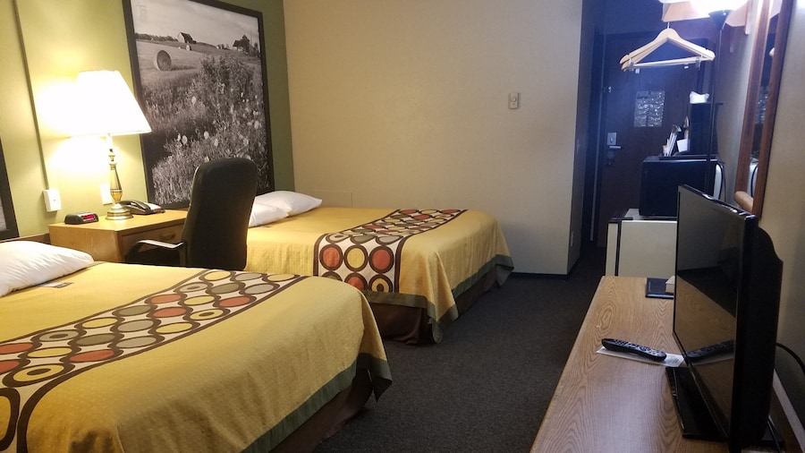 Super 8 by Wyndham Milbank SD