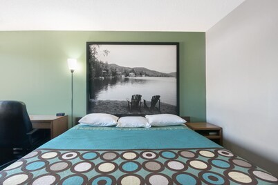 Super 8 by Wyndham Milbank SD