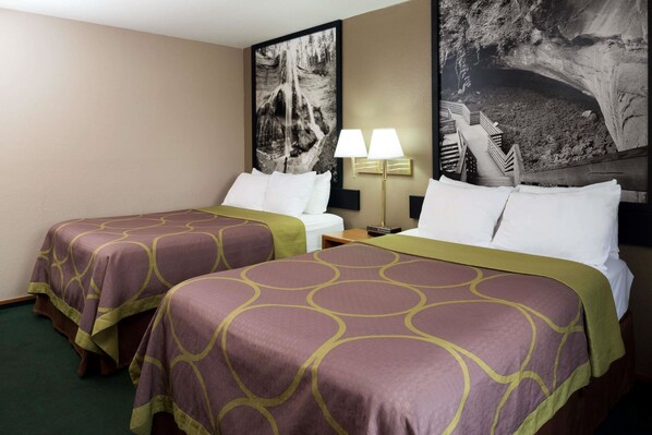 책상, 노트북 작업 공간, 다리미/다리미판, 무료 유아용 침대