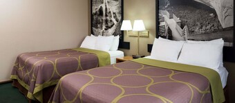 スーパー 8 バイ ウィンダム オマハ ネブラスカ