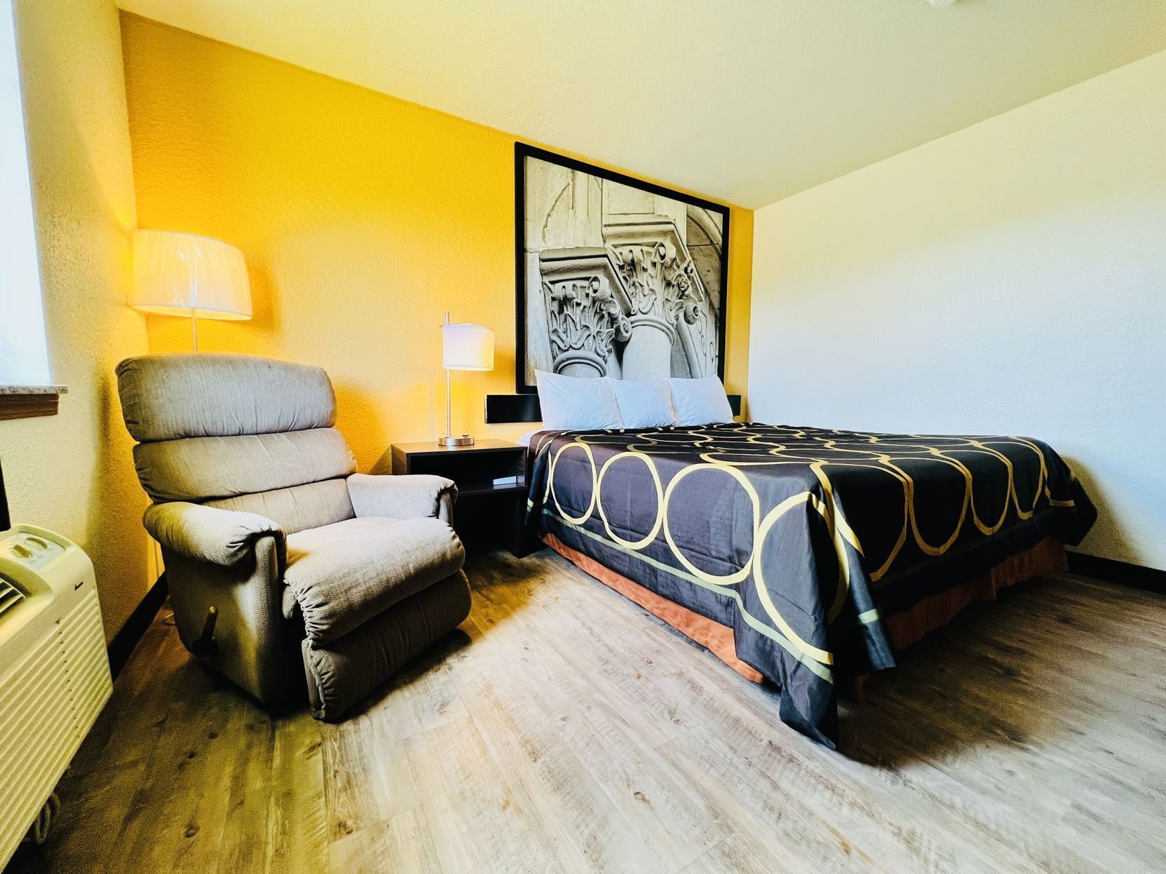 Ropa de cama de alta calidad y escritorio 