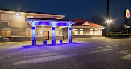 Super 8 by Wyndham Elizabethtown