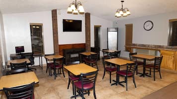 Free daily on-the-go breakfast