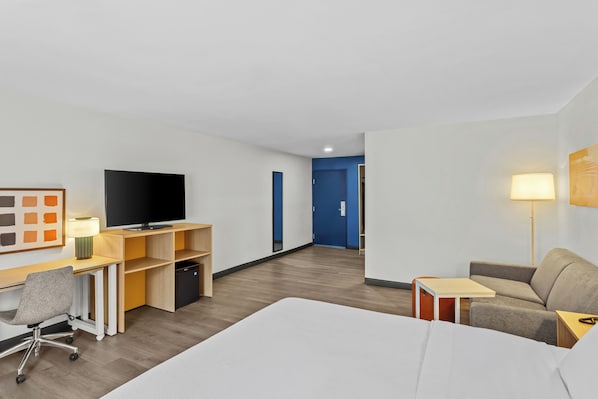 Room, 1 King Bed with Sofa bed