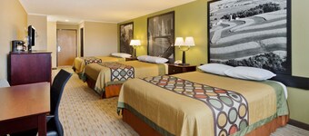 Super 8 by Wyndham Rochelle