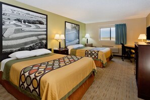 Desk, free cribs/infant beds, rollaway beds, free WiFi - Super 8 by Wyndham Rochelle (Rochelle)