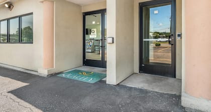 Quality Inn Chesapeake - Greenbrier