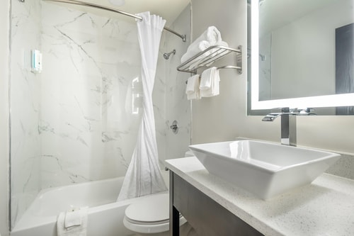 Quality Inn Chesapeake - Greenbrier