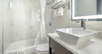 Quality Inn Chesapeake - Greenbrier
