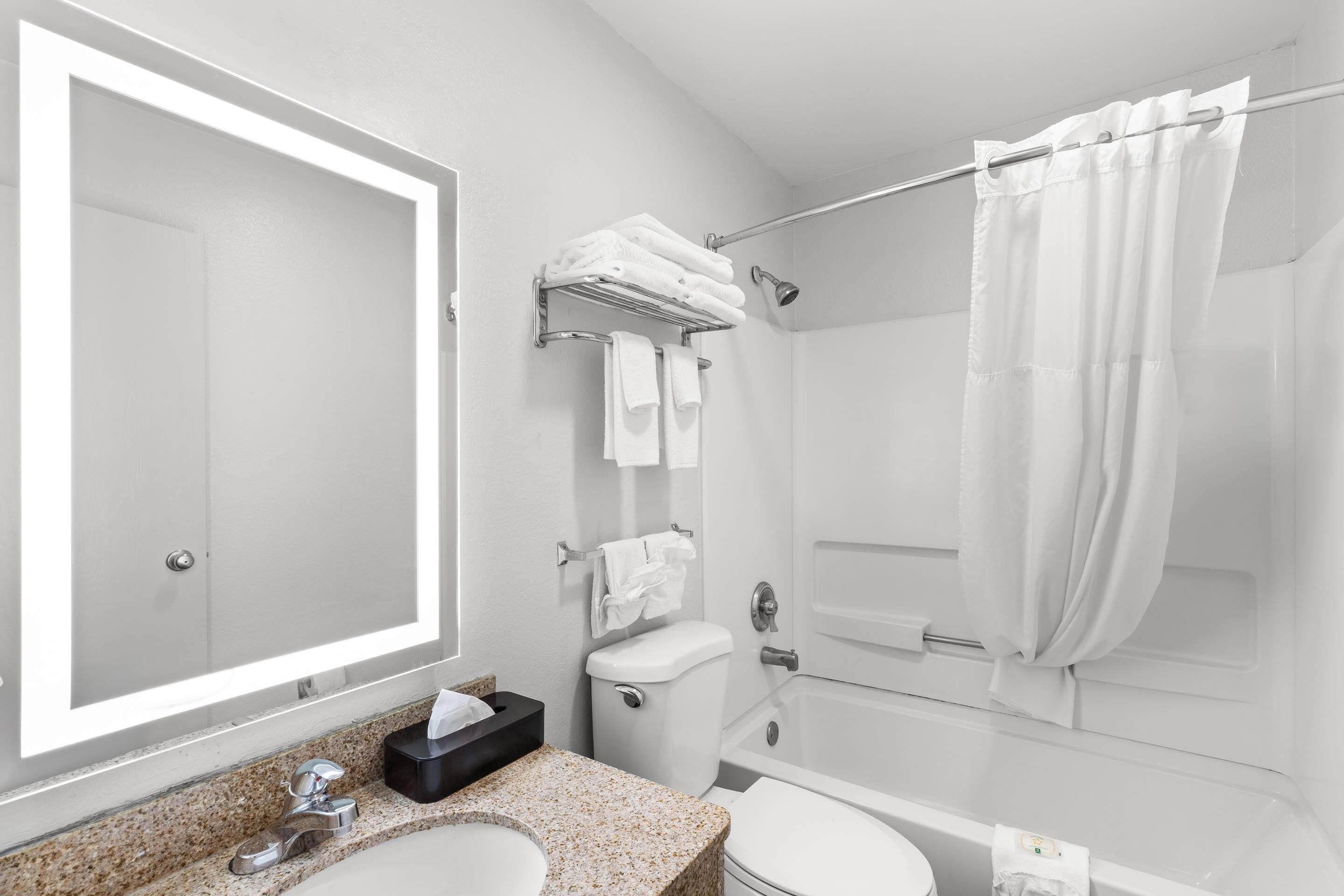 Standard Room, 2 Katil Kelamin (Double), Non Smoking | Meja, cadar katil 