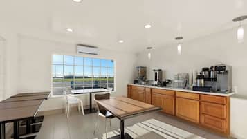 Desayuno continental incluido todos los días