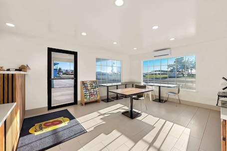 Desayuno continental incluido todos los días