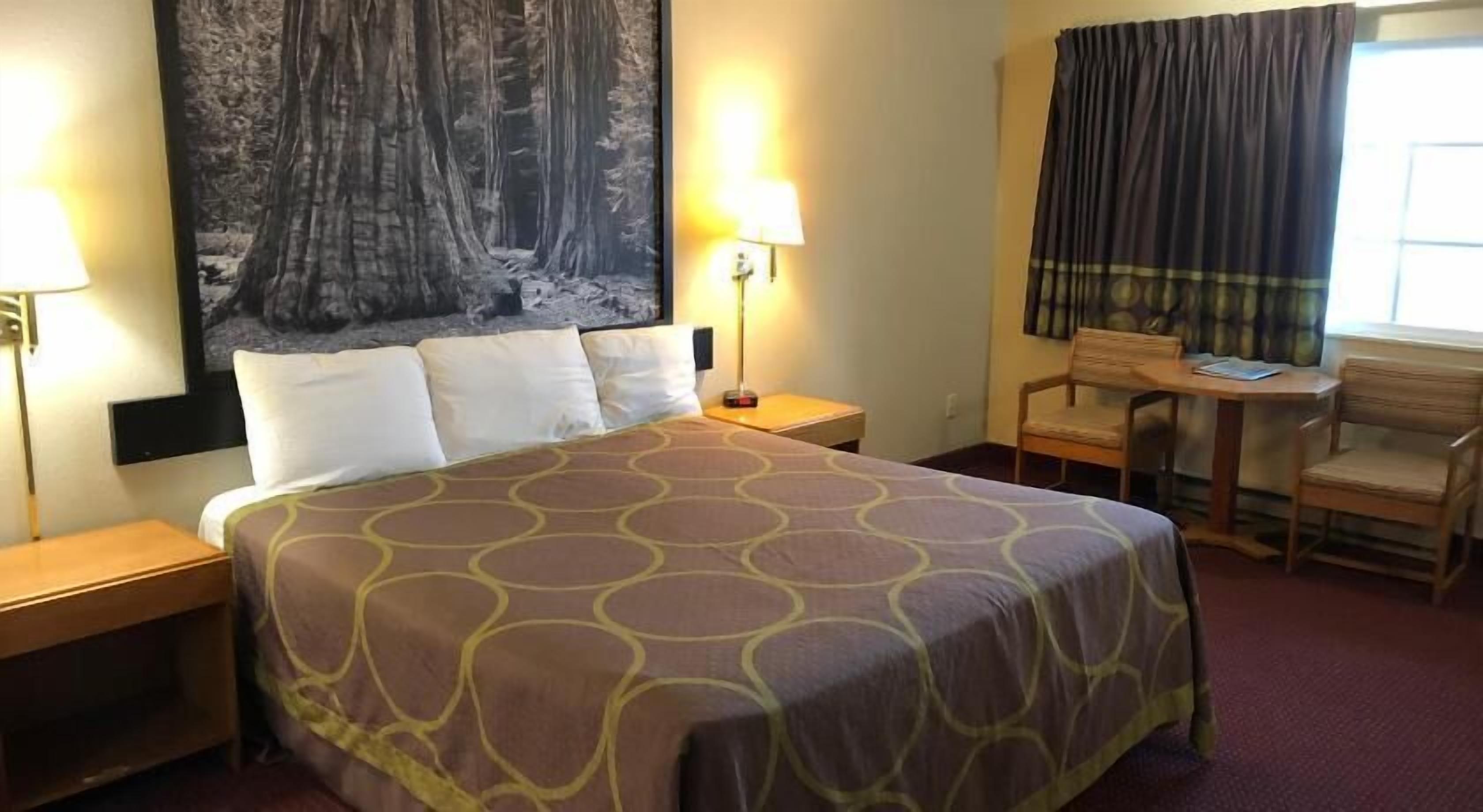 Cunas gratuitas, wifi gratis, ropa de cama