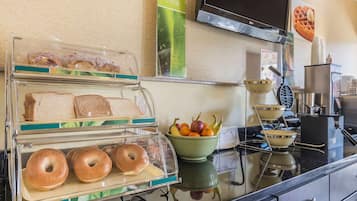 Free daily continental breakfast