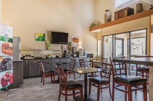 包含每日欧式早餐