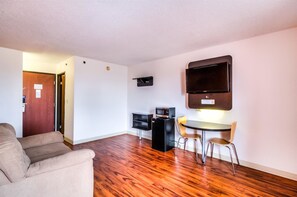 Free WiFi, bed sheets - Motel 6 Lansing, IL - Chicago South (Lansing)