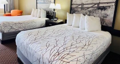 Hill Country Inn & Suites - New Braunfels / Gruene