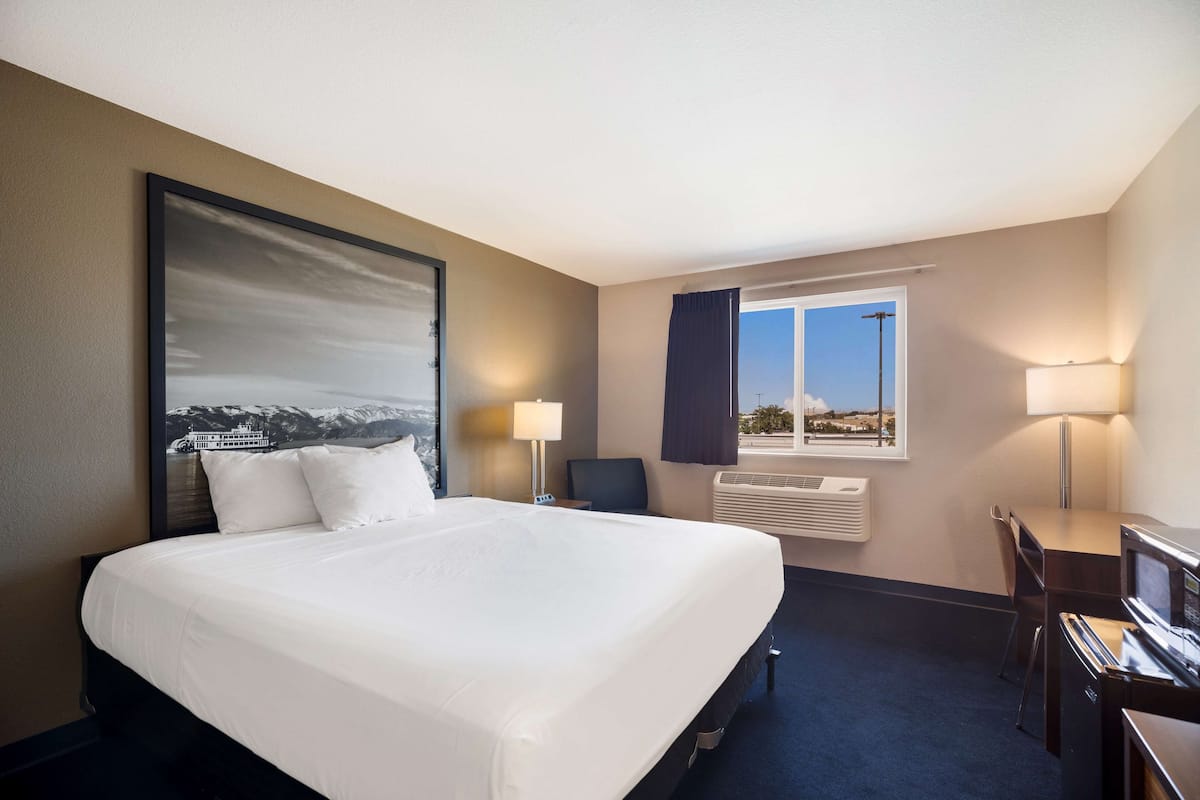 Blackout curtains, iron/ironing board, rollaway beds, free WiFi