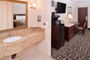 标准房 | 办公桌、熨斗/熨衣板、免费 WiFi、床单