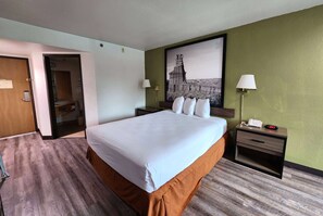 Desk, laptop workspace, iron/ironing board, free cribs/infant beds - Super 8 by Wyndham Austin North/University Area (Austin)