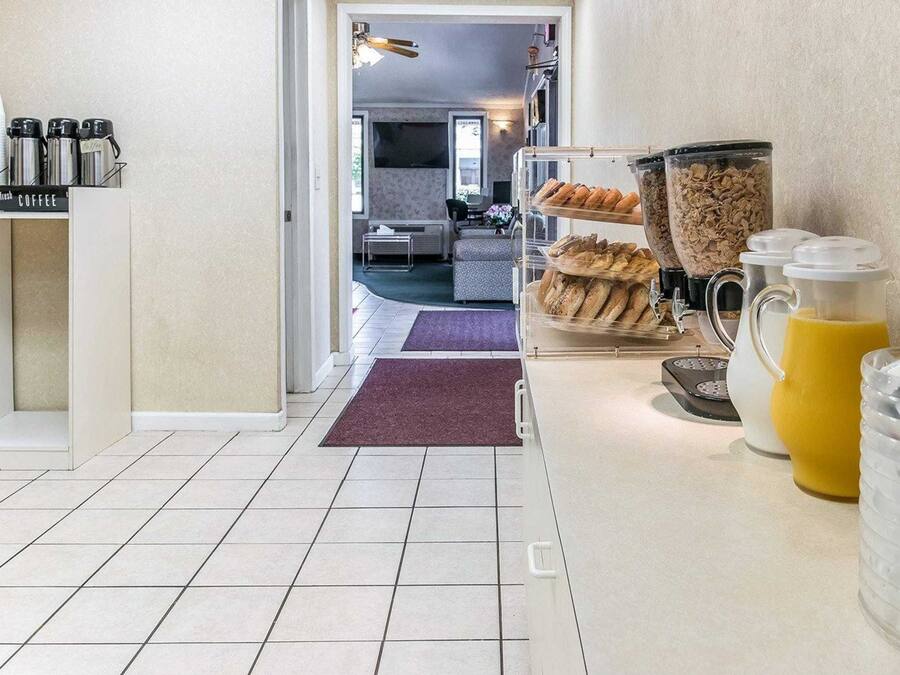 Free daily on-the-go breakfast