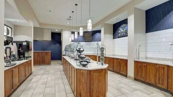 Desayuno buffet incluido todos los días