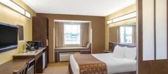 Microtel Inn & Suites by Wyndham Marietta