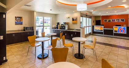 Motel 6 South Bend, IN - Mishawaka