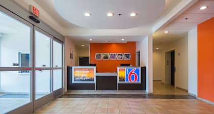 Motel 6 South Bend, IN - Mishawaka