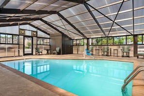 Indoor pool, seasonal outdoor pool, pool loungers