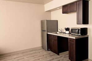 Deluxe-Studiosuite, 1 King-Bett, Nichtraucher (Refrigerator)